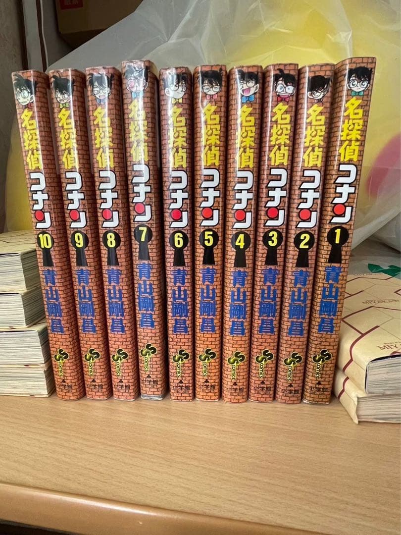 名探偵コナン　初版本　1巻〜28巻・53・54・59巻　映画本9冊　特別編7冊