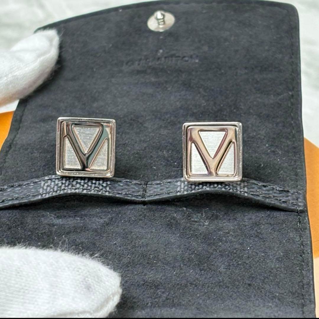 ルイヴィトン　LOUIS VUITTON カフス　カフリンクス　M61986
