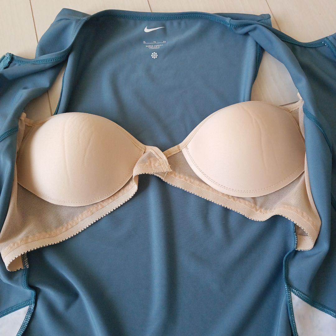 ナイキ　お洒落なレディース水着　新品　未使用sizeLL　定価11990円