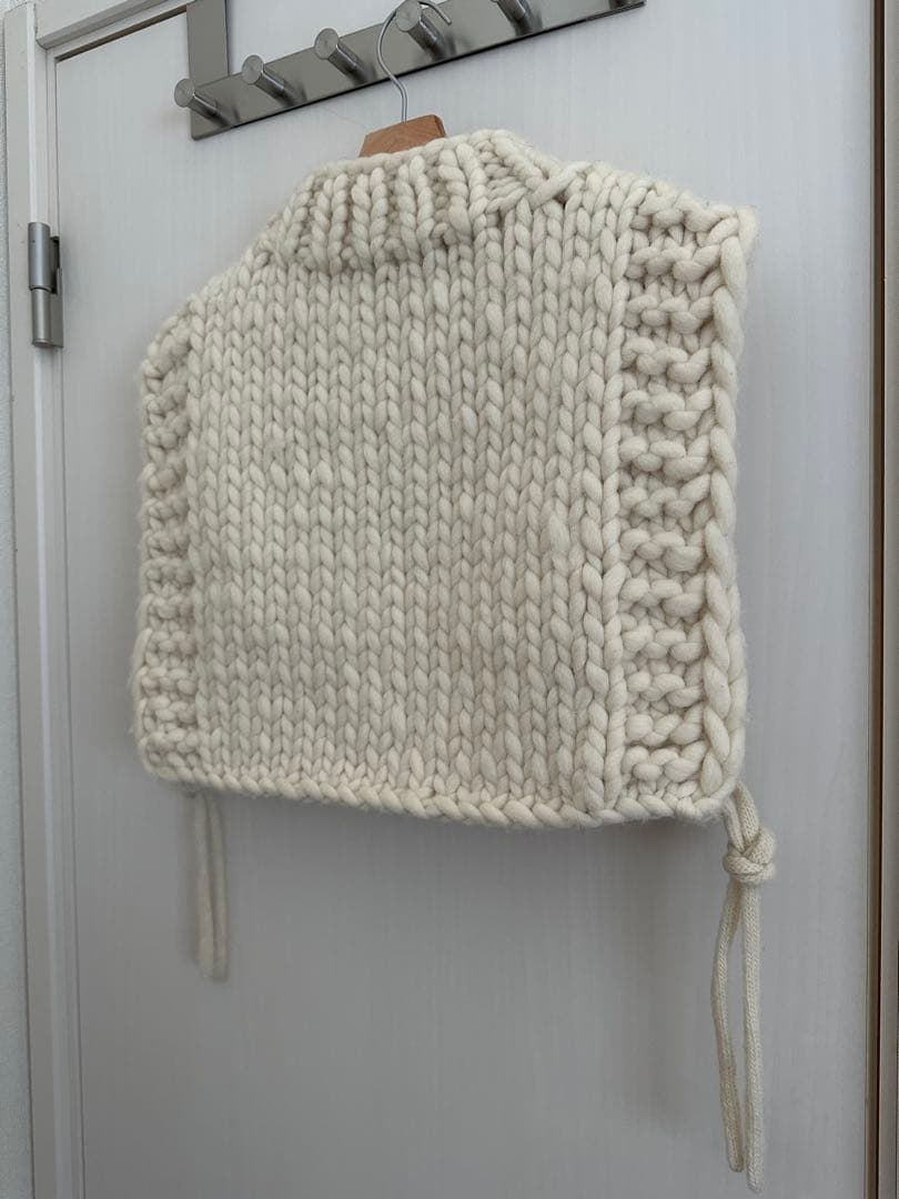 OUT OF FRAME HAND KNIT VEST フレームワーク