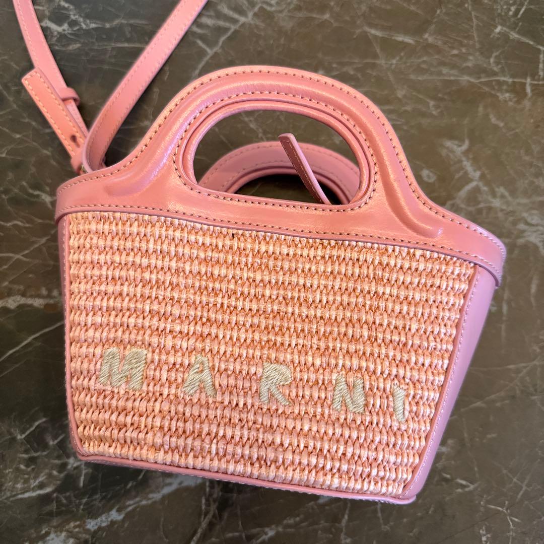 MARNI ピンク かごバッグ