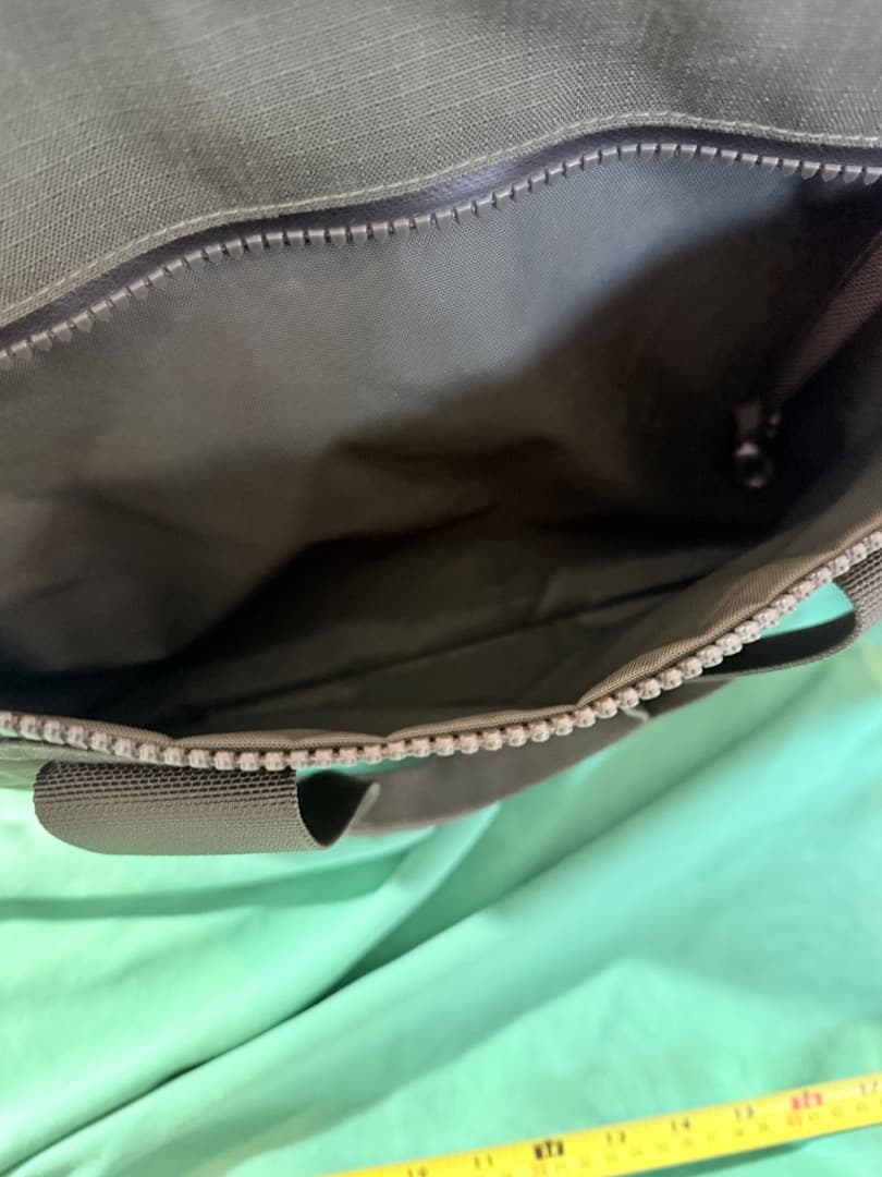 フィルソン (Filson) CORDURA リップストップ ブリーフケース