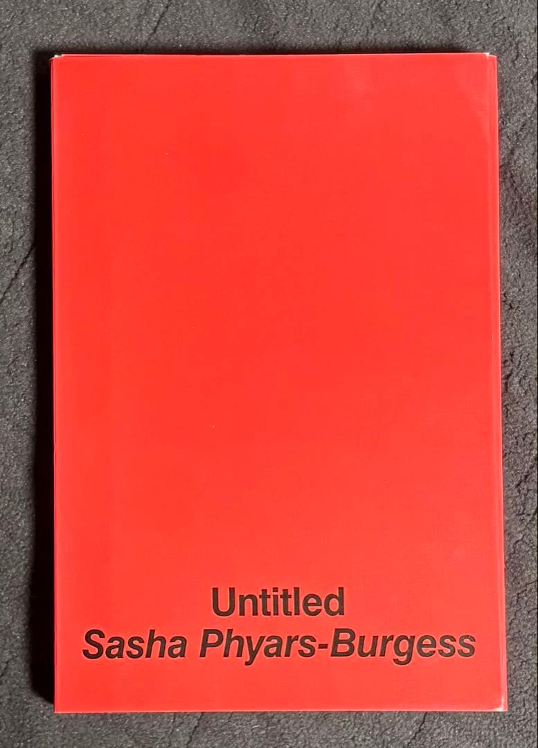 絶版‼️ Sasha Phyars-Burgess 写真集