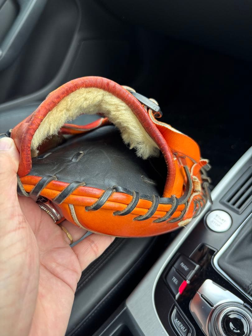 美品プロ仕様ハタケヤマ硬式ミット 即使用可能。