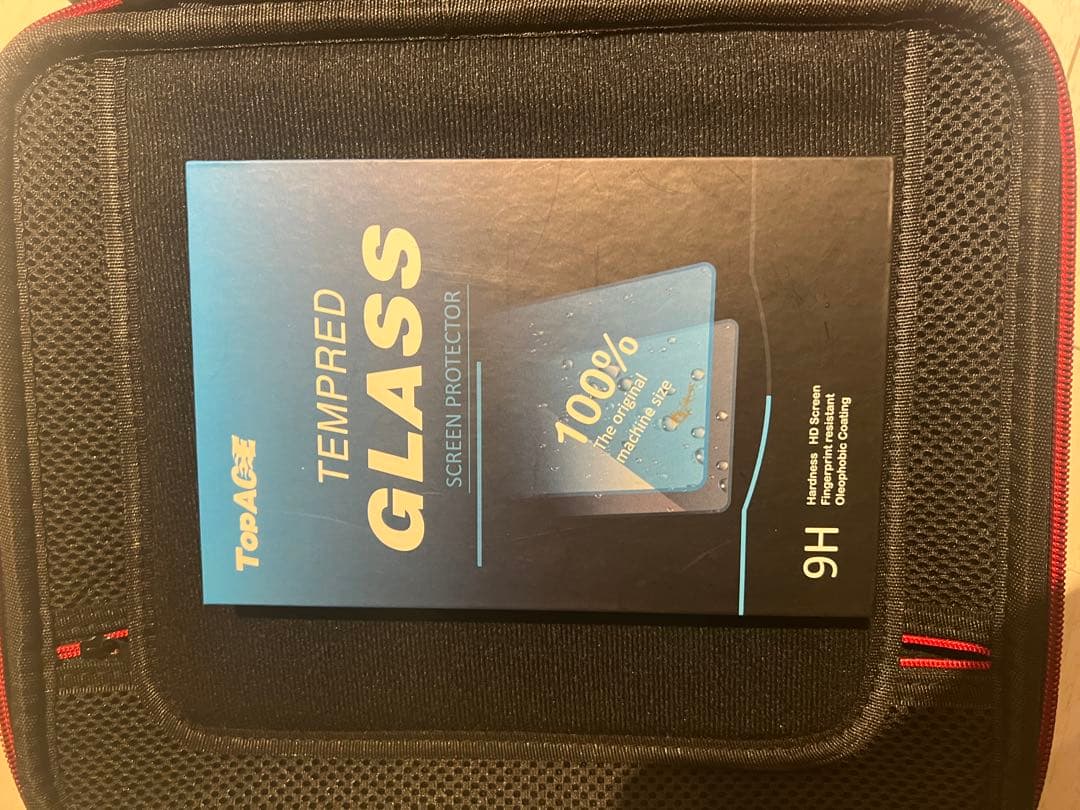 Switch とJoy-Conと収納ケースとゲーム三つ セットで出品