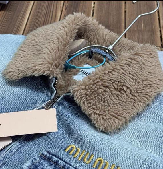 Miu Miu デニムジャケット L レディース 美品 軽やかで着回し◎