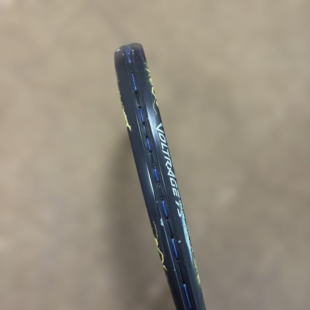 中古ボルトレイジ 7SテニスラケットUL1ガットヨネックスゲイル26ポンド