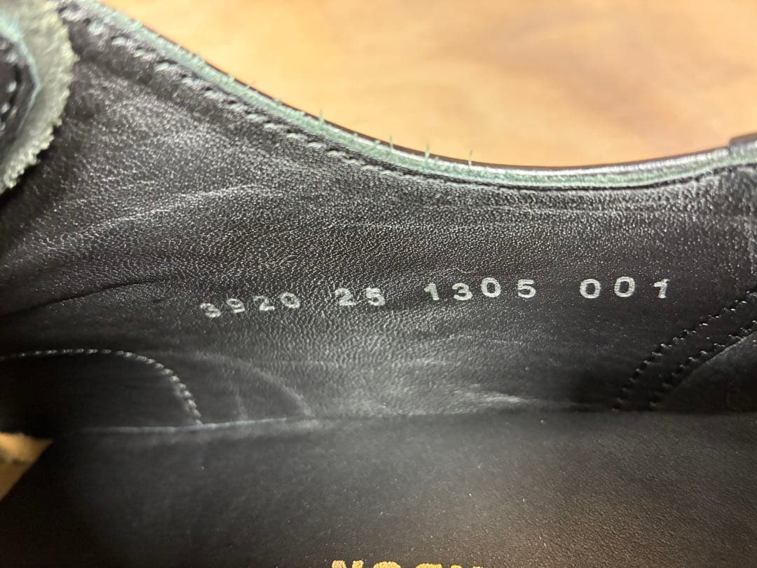 【未使用級】キャサリンハムネット ストレートチップ 黒 レザー 25cm 美品