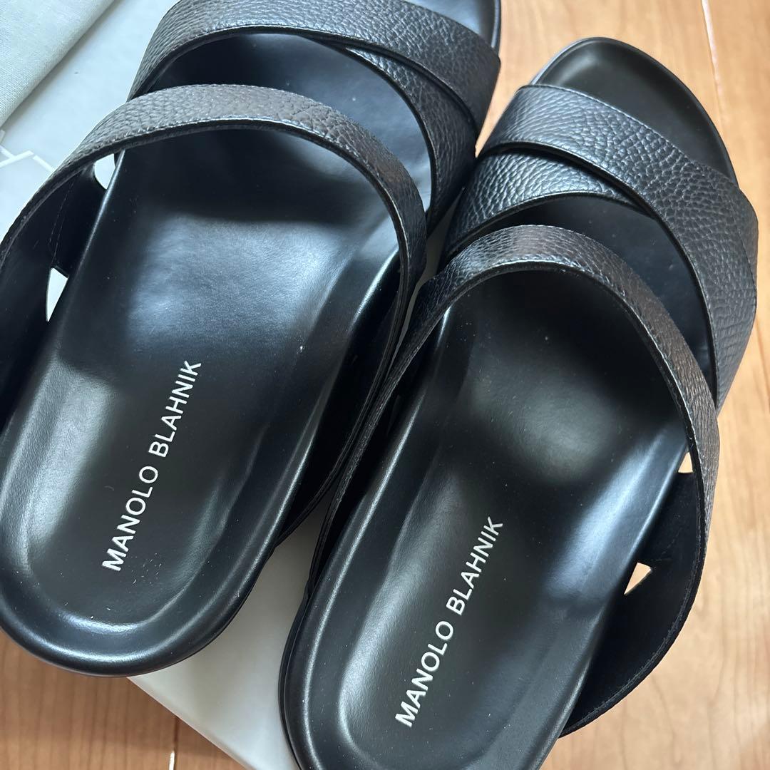 MANOLO BLAHNIK クロスストラップ　サンダル 7½ ブラック