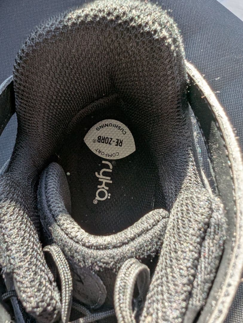 ライカrykaダンスシューズ テナシティー TENACITY E1270M