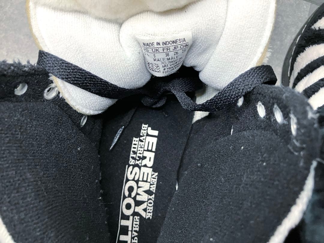 アディダス adidas ジェレミー・スコット ハイカット　パンダ