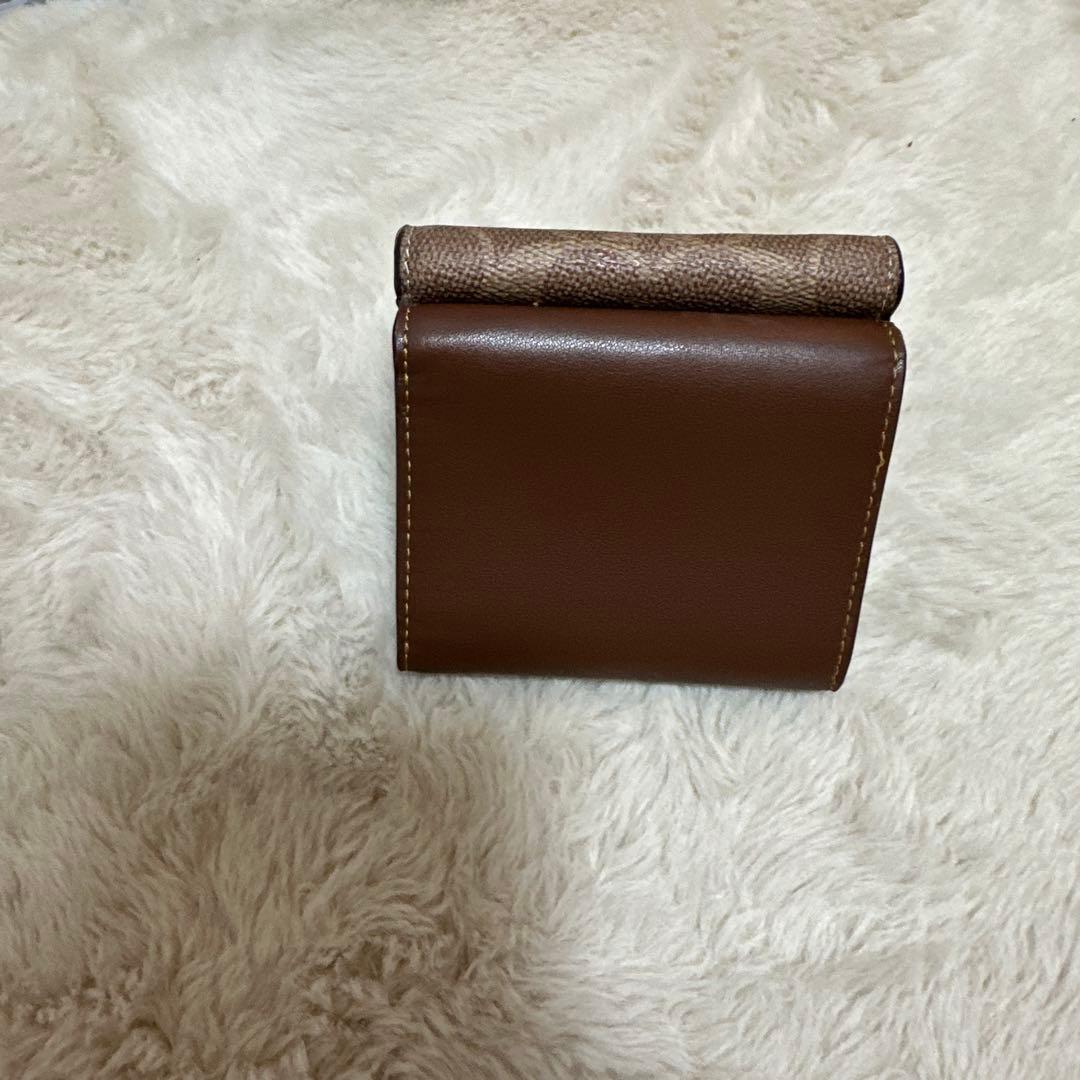 coach財布三つ折り