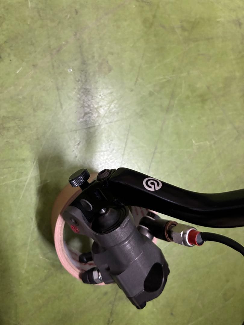 ブレンボ　ラジアルブレーキマスター　ＸＲ０１１７１　中古品