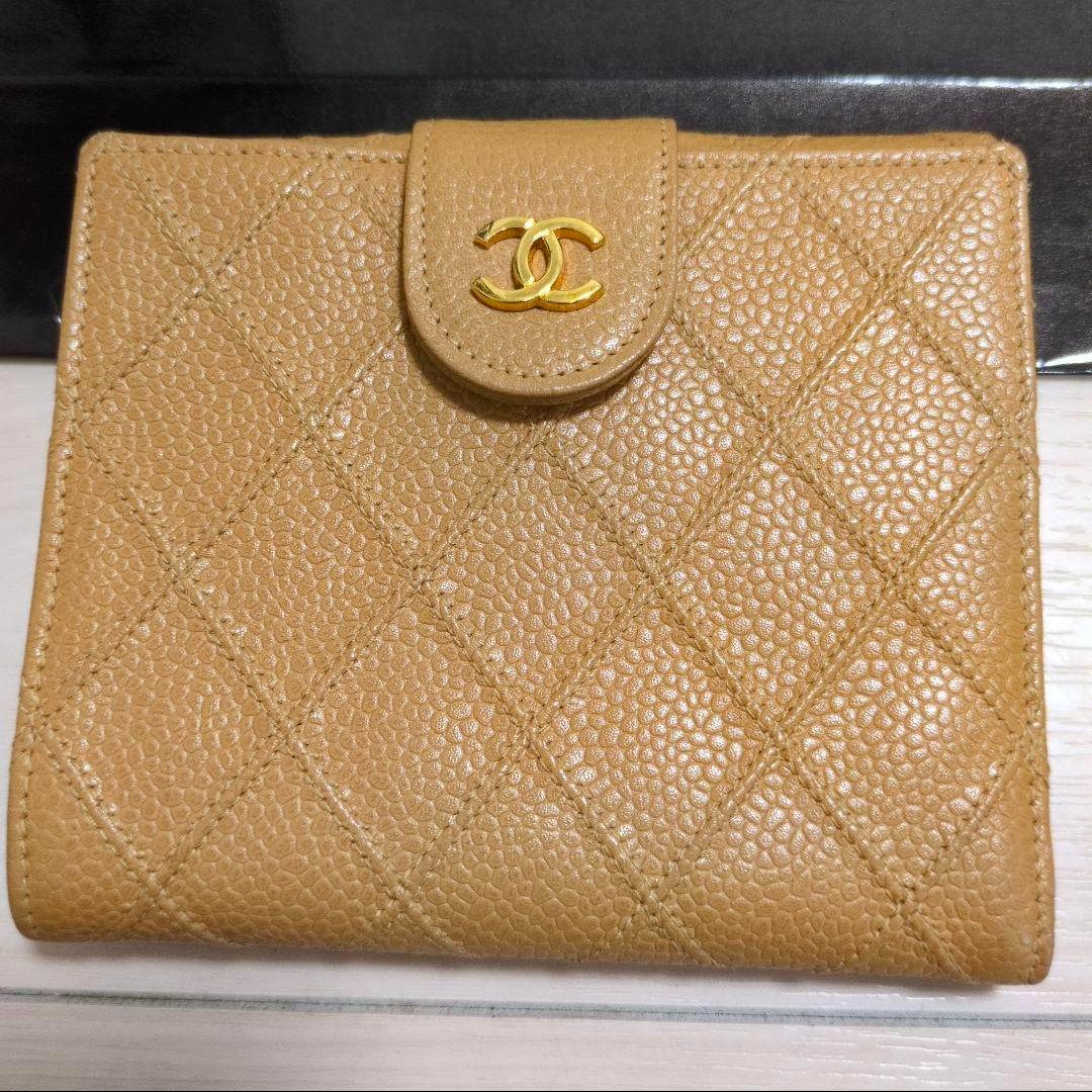 CHANEL 二つ折り財布　キャビアスキン　ビコローレ　ベージュ　キルティング