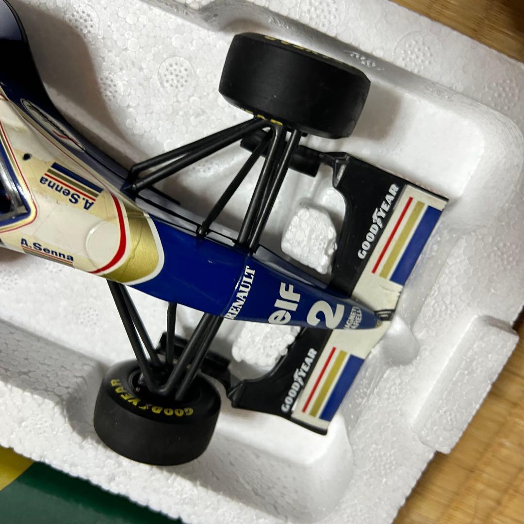 Ayrton Senna ルノー F1ミニカー 1/18スケールサンマリノ