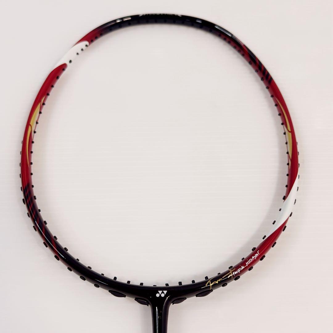 ARCSABER 008 タウフィック・ヒダヤットモデル　ラケット　ヨネックス