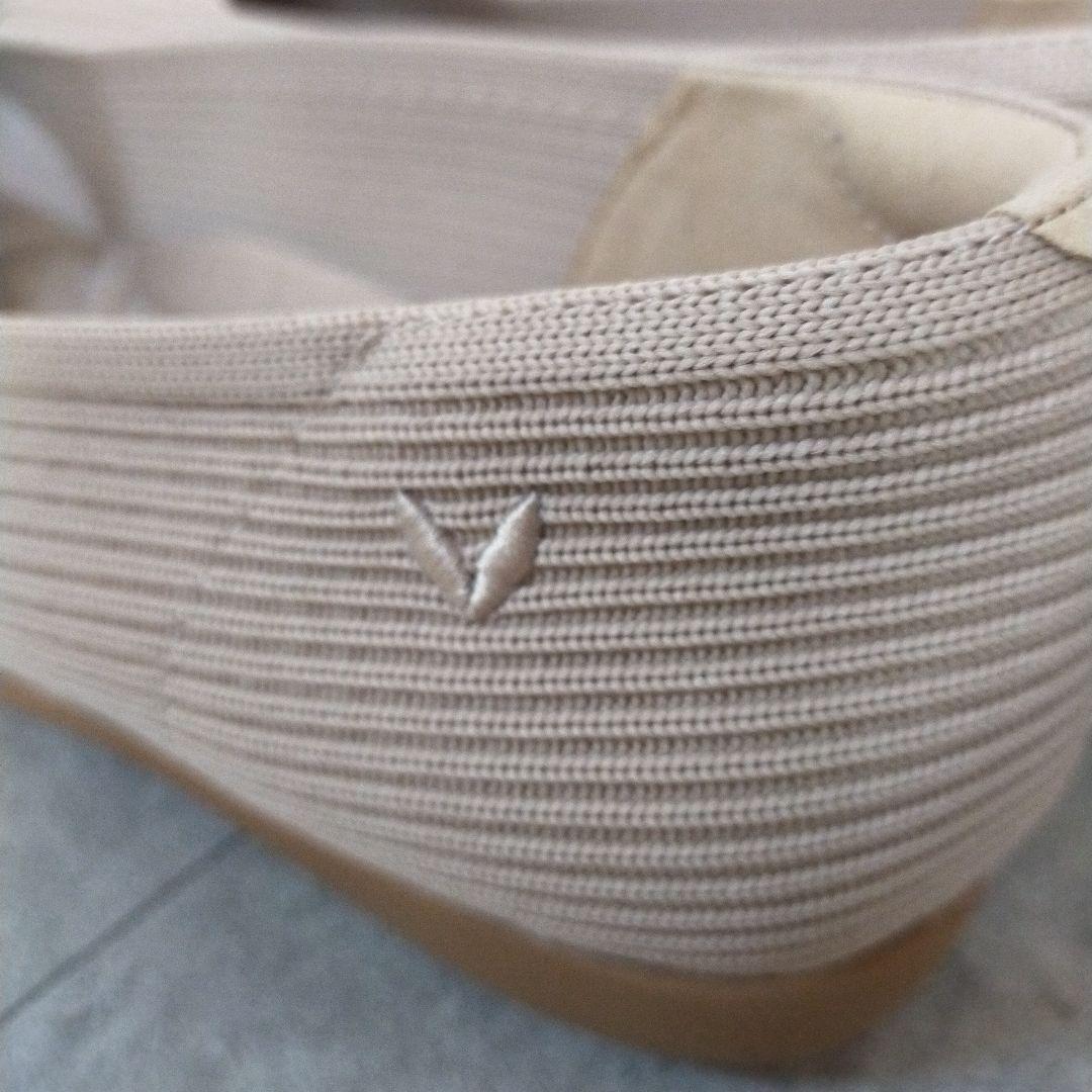 ビバイア VIVAIA フラットシューズ スクエアトゥ Vカット 【36.5】