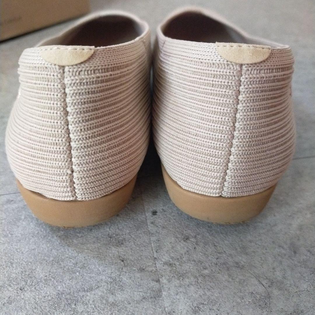 ビバイア VIVAIA フラットシューズ スクエアトゥ Vカット 【36.5】