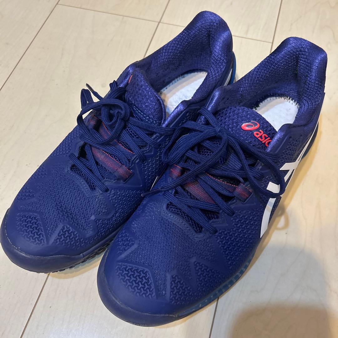 テニスシューズ　アシックス　ネイビー
