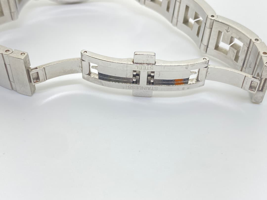 【保付・新品電池】フェンディ 6100L クアドロ ラウンド クォーツ シェル