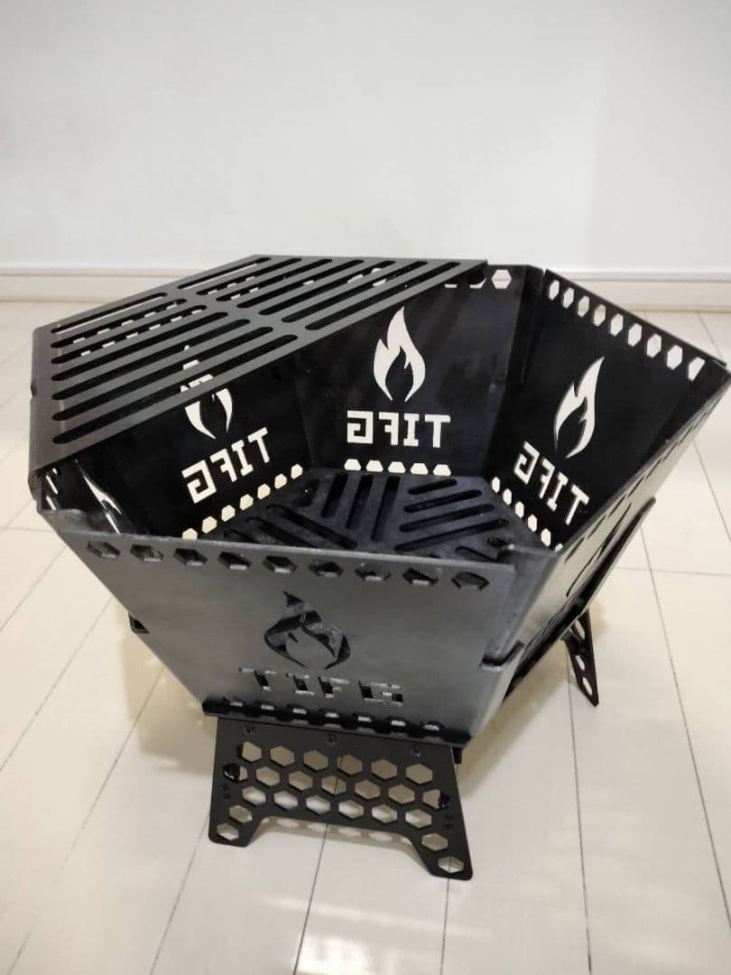 【レア】THE IRON FIELD GEAR　ハニカムファイヤーベース　焚火台