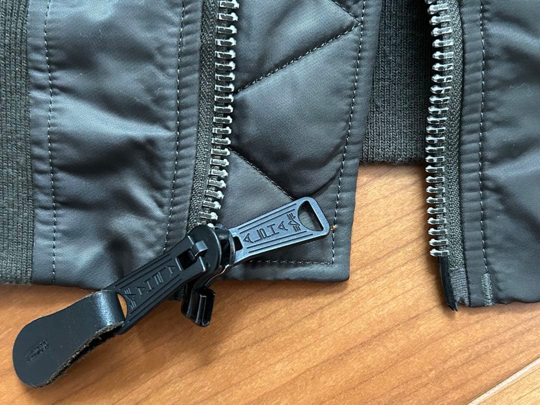 ALPHA INDUSTRIES MA-1 タイト 20004 RP.GRAY