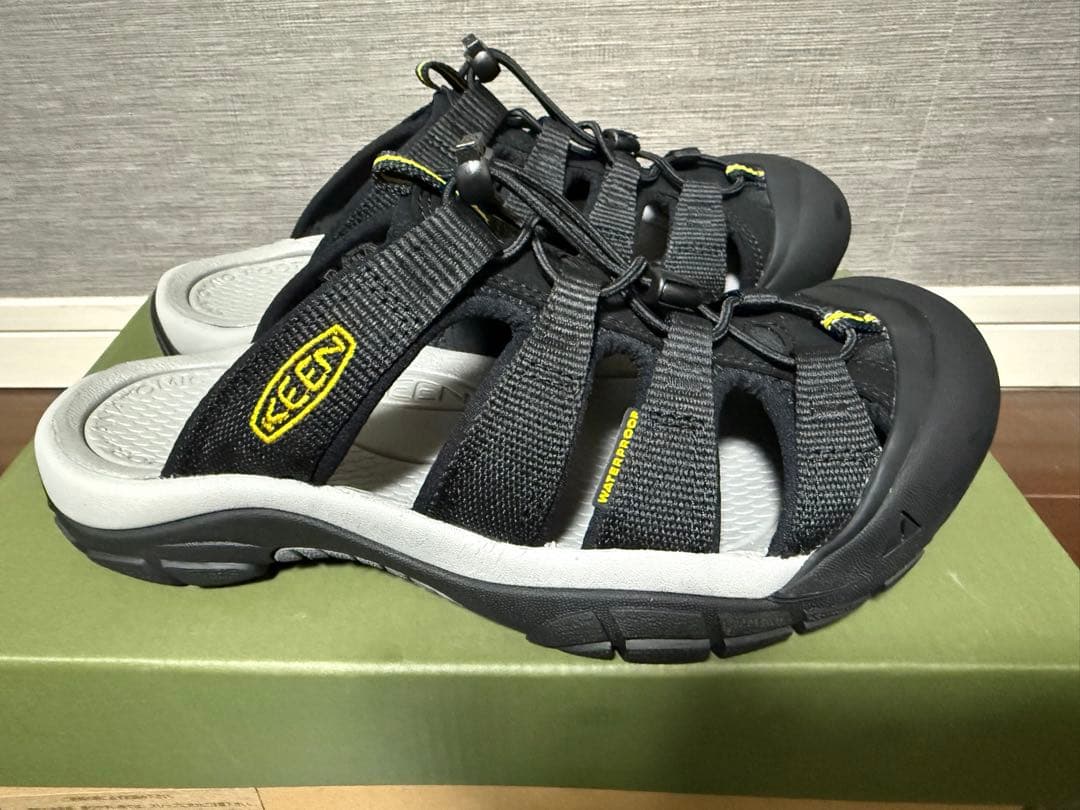 キーン KEEN ニューポート スライド NEWPORT SLIDE スリッポン