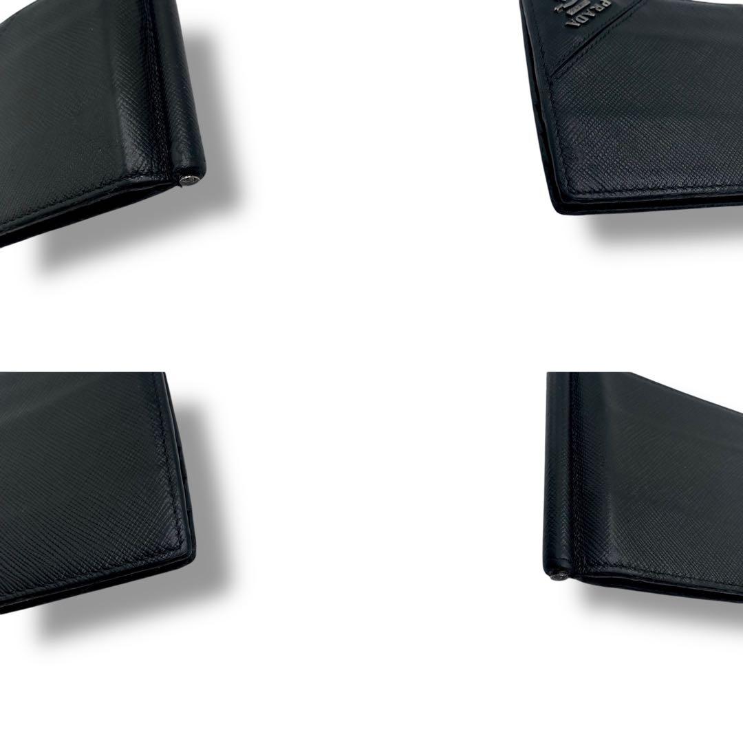 大人気✨プラダ マネークリップ サフィアーノレザー 二つ折り財布 ブラック 黒