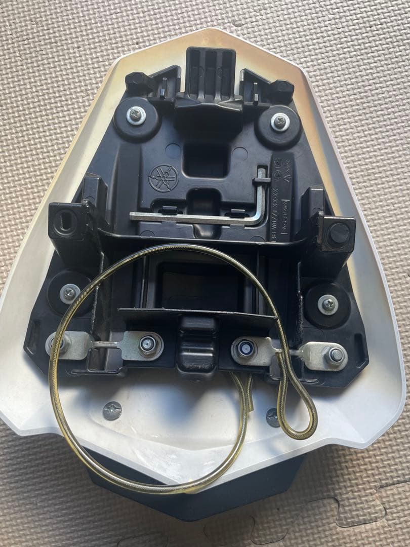 YZF-R1 09-14 シングルシートカウル