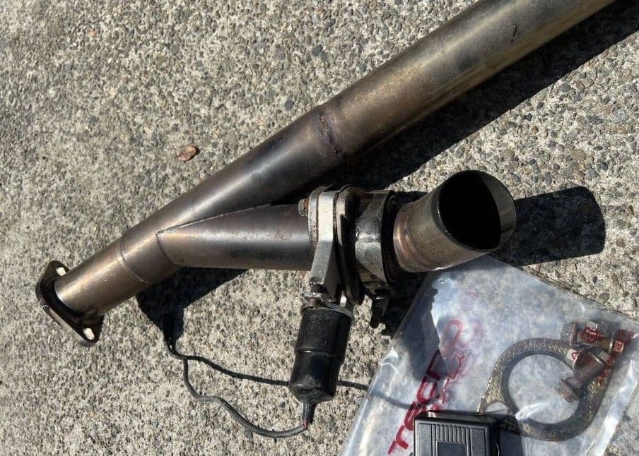 ショップ加工　スリーキャツベース　ARS210 クラウン　センターパイプマフラー