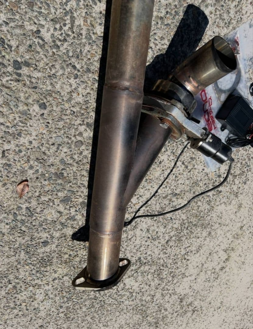 ショップ加工　スリーキャツベース　ARS210 クラウン　センターパイプマフラー