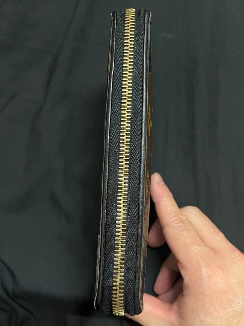 S*r様 廃盤希少品 Louis Vuitton レティーロ ジッピーウォレット