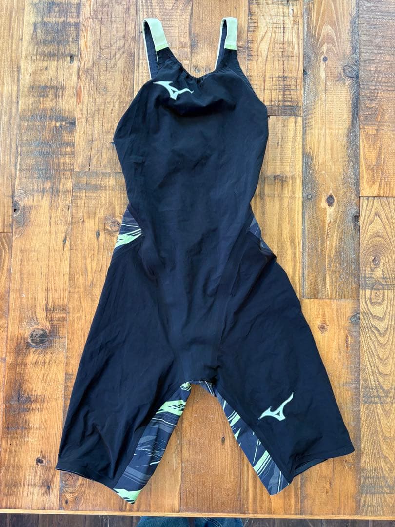 ミズノ　高速水着　競泳水着　GX SONIC NEO AG XS