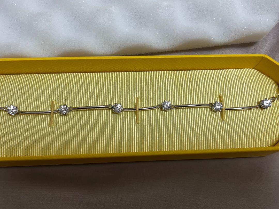 【新品未使用】SWAROVSKI (スワロフスキー)Constella バングル