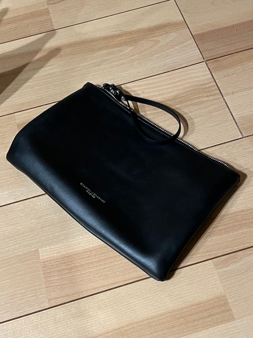 新品に近いGIANNI CHIARINI トートバッグ ベージュ/ブラック