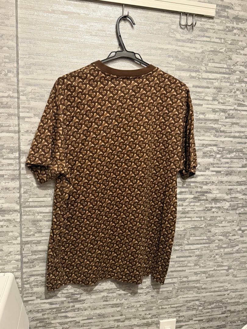 ね*˚様 Burberry バーバリー 23AWロゴプリントTシャツ Mサイズ