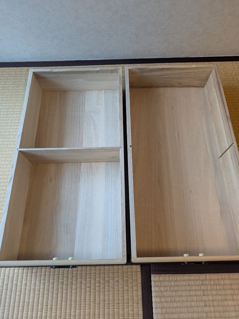 静岡桐箪笥 高塚桐材商店 総桐 スリム4段チェスト 奥行75cm（唐草）