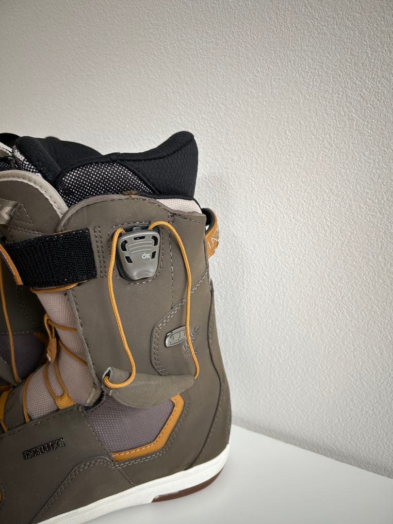 ディーラックス スノーボードブーツ