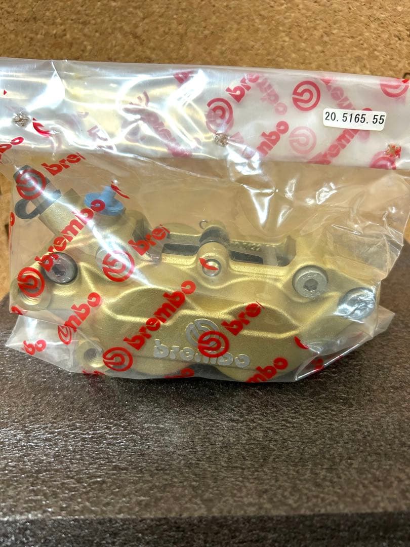 ブレンボ　brembo 純正本物新品　ブレーキ　キャリパー　20.5165.55