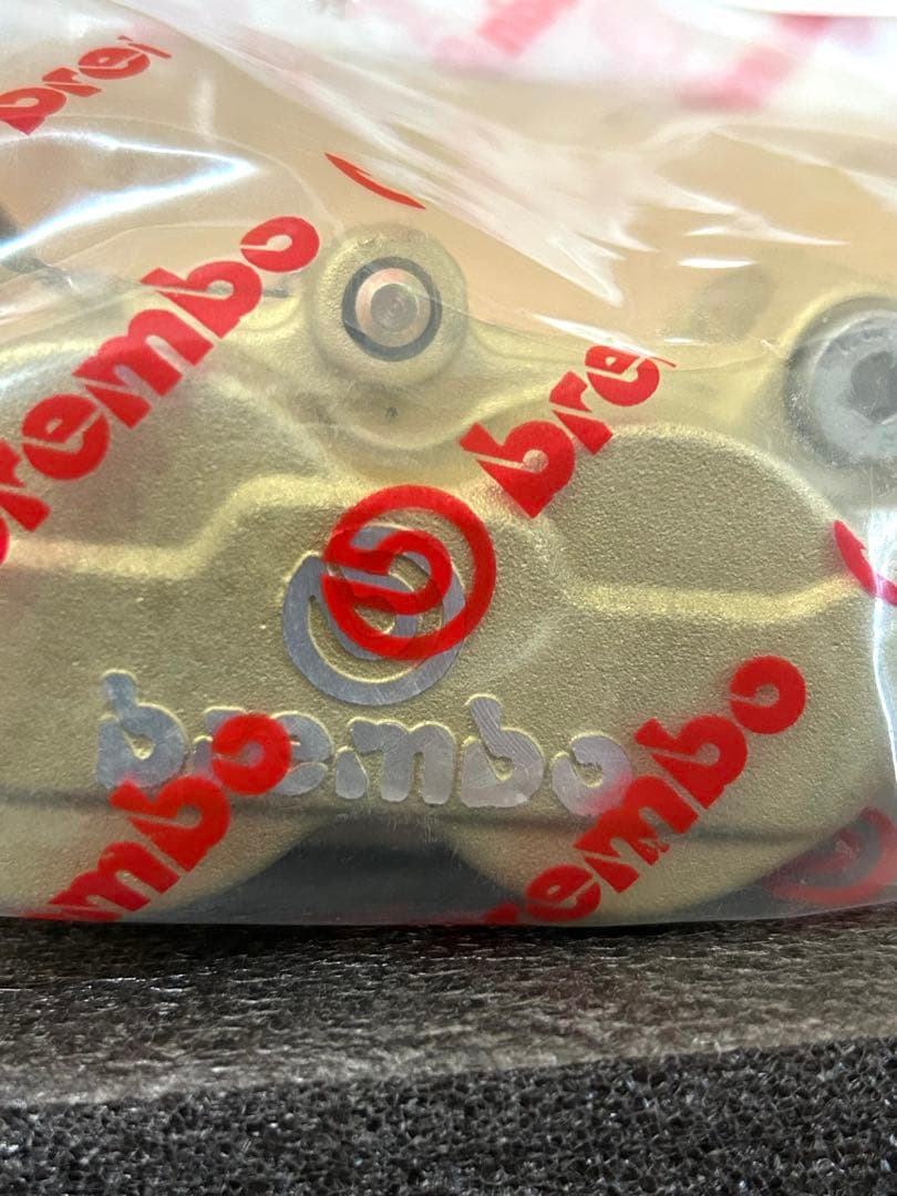 ブレンボ　brembo 純正本物新品　ブレーキ　キャリパー　20.5165.55