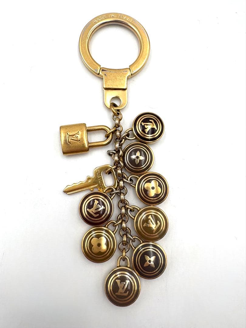 ルイヴィトン ポルトクレ バスティーユ キーリング チャーム キーホルダー