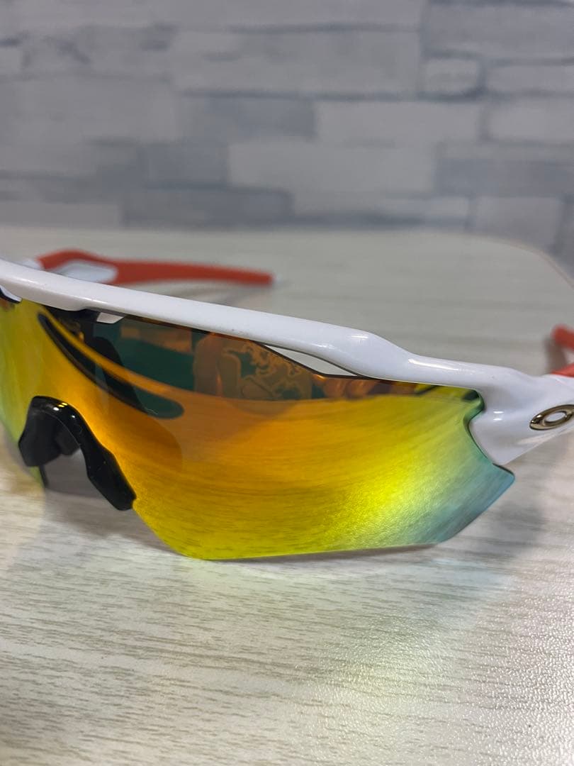 オークリー　レーダーEVパス カスタム　サングラス　oakley 週末値下げ
