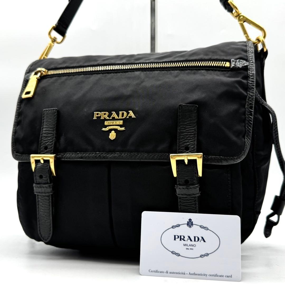 ✨美品✨プラダ ショルダーバッグ メッセンジャー メタルロゴ ナイロン レザー