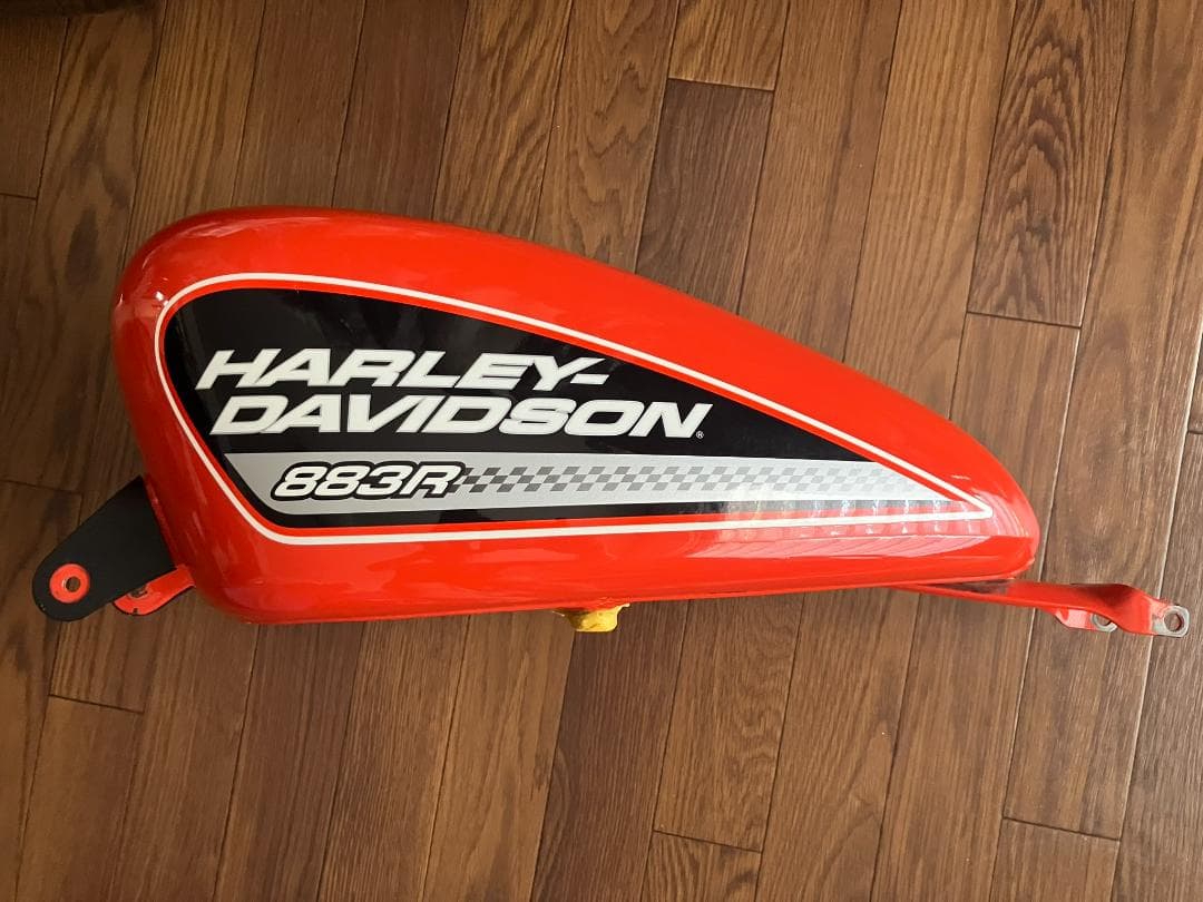 04〜06年 キャブ車用 スポーツスター 883Rタンク