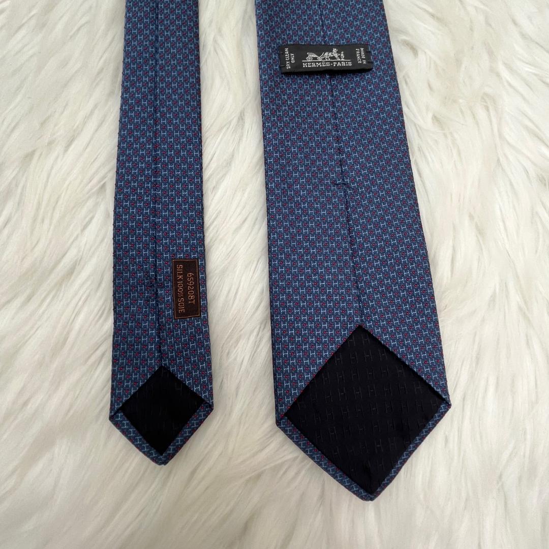 新品✨エルメス　HERMES ネクタイ　シルク100％　ブルー　H柄　ドット