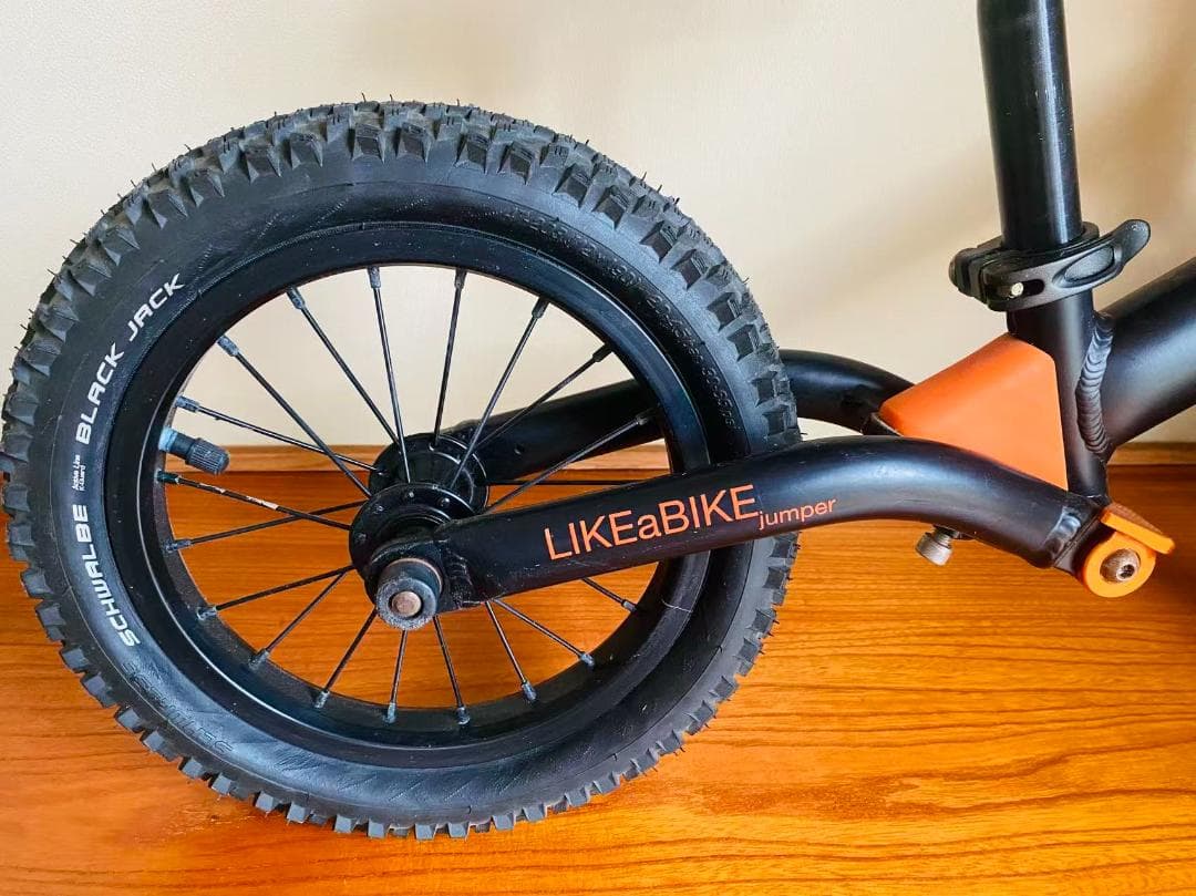 KOKUA バランスバイク ブラック/オレンジ キッズ