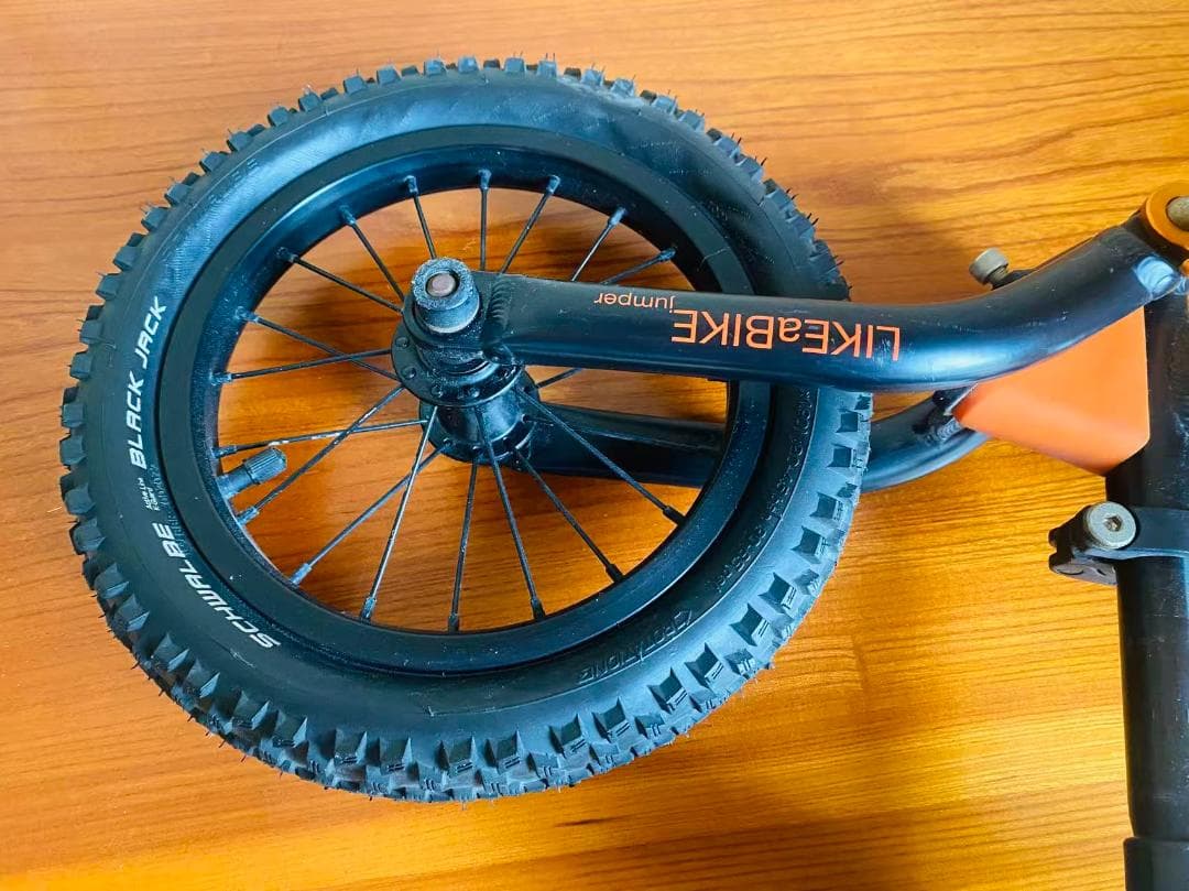 KOKUA バランスバイク ブラック/オレンジ キッズ