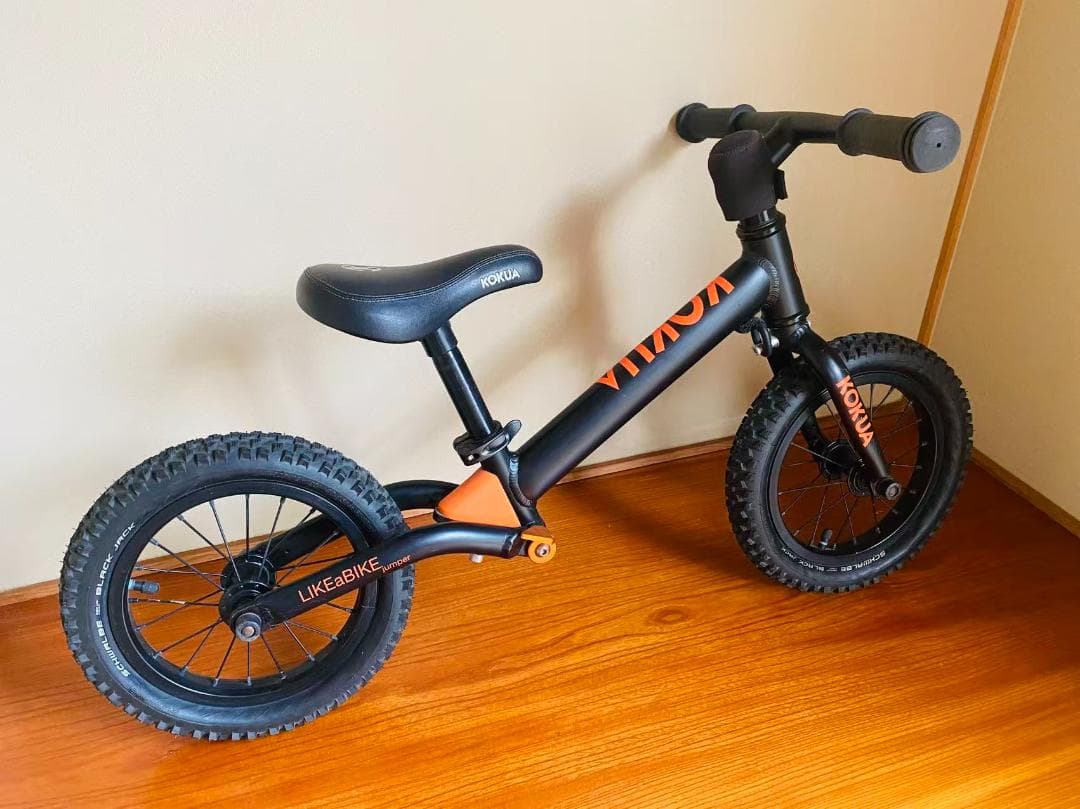 KOKUA バランスバイク ブラック/オレンジ キッズ