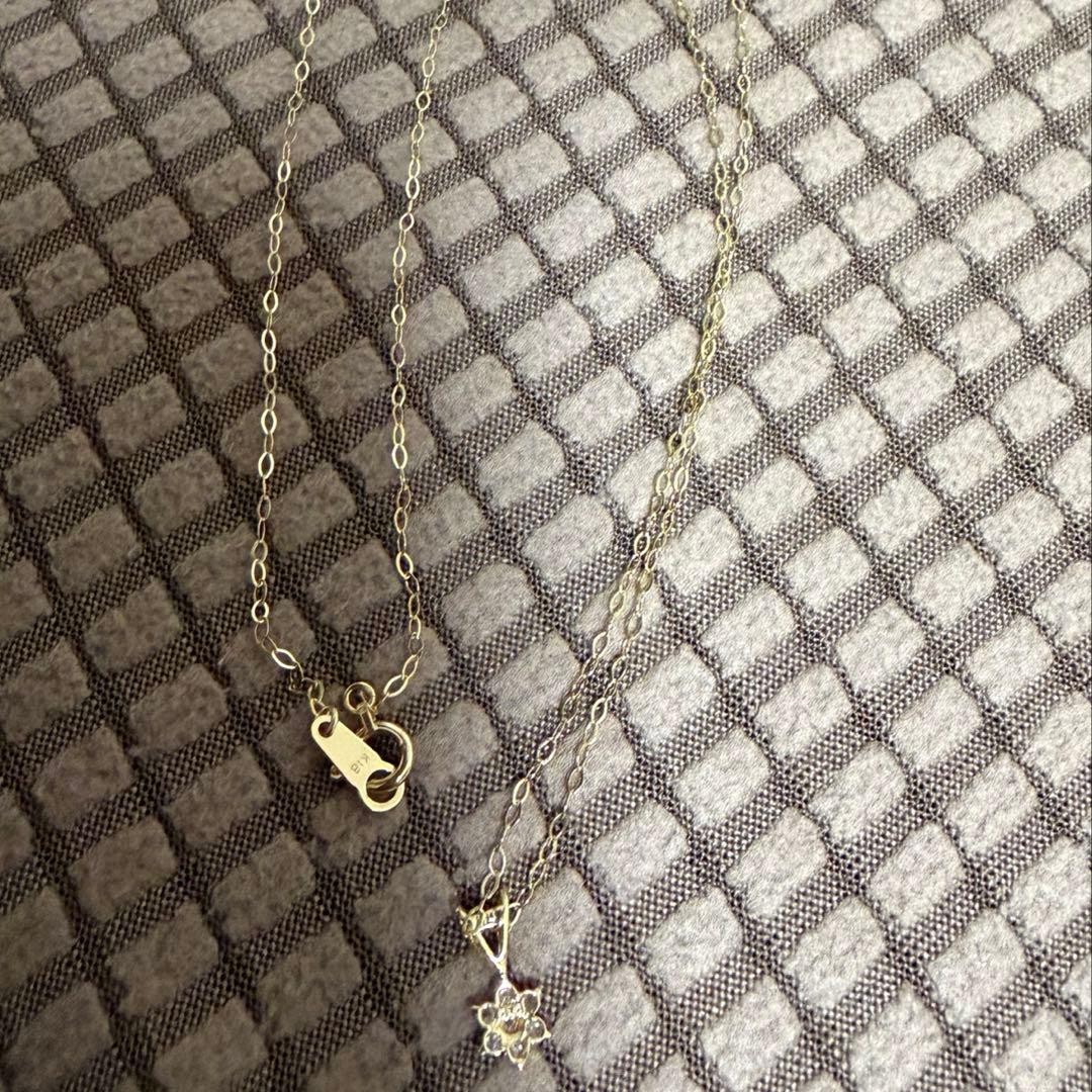 K18 ネックレス　ダイヤモンド　0.10ct 花モチーフ