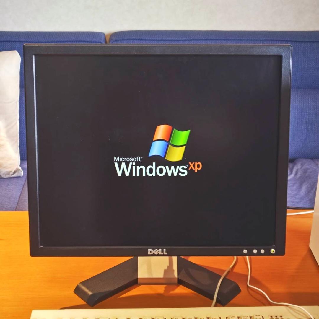 XP起動確認済 Faith Inspire VT 本体＋モニタ HDD無